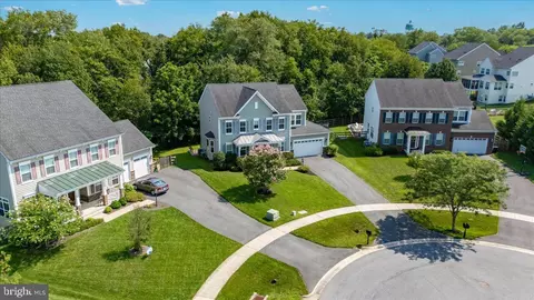 View/Area - 19902 Stearns Ct, Poolesville, MD 20837 photo 3 of 15