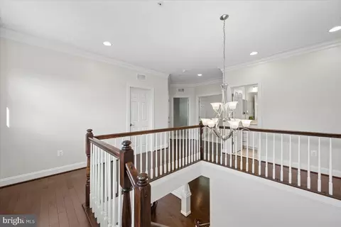 Entry Way - 19902 Stearns Ct, Poolesville, MD 20837 photo 11 of 20