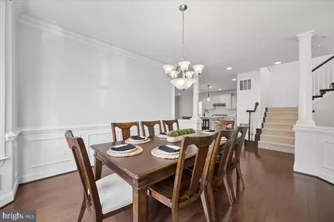 Dining - 19902 Stearns Ct, Poolesville, MD 20837 photo 3 of 3