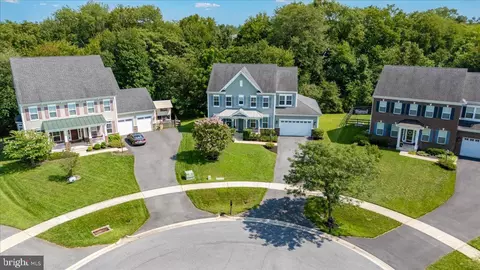 View/Area - 19902 Stearns Ct, Poolesville, MD 20837 photo 1 of 15
