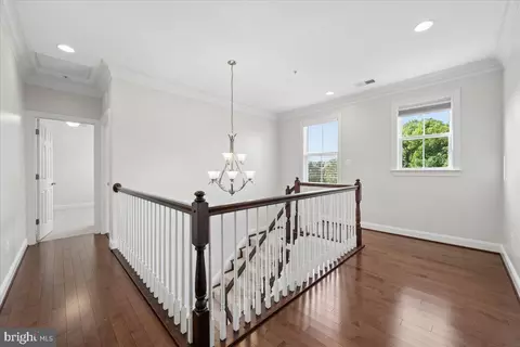 Entry Way - 19902 Stearns Ct, Poolesville, MD 20837 photo 13 of 20