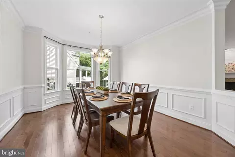 Dining - 19902 Stearns Ct, Poolesville, MD 20837 photo 2 of 3