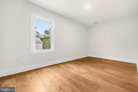 Bedroom - 703 Northwest Dr, Silver Spring, MD 20901 photo 7 of 8
