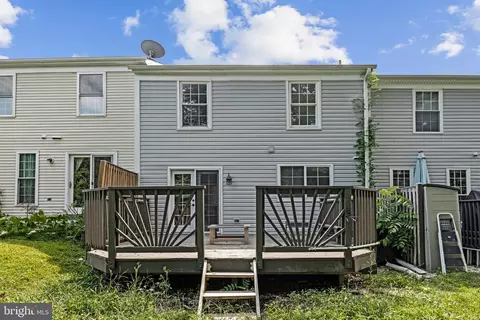 Exterior - 14955 Carriage Square Dr, Silver Spring, MD 20906 photo 6 of 9