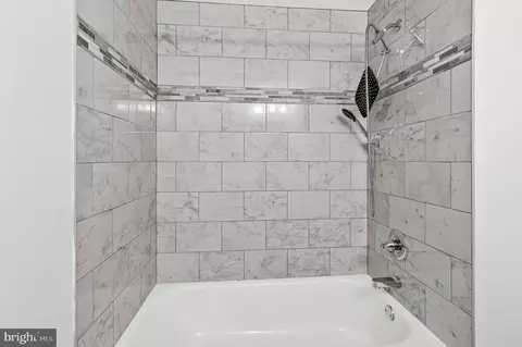 Bath - 14955 Carriage Square Dr, Silver Spring, MD 20906 photo 4 of 7