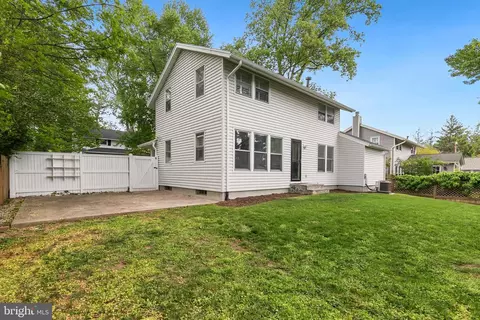 Exterior - 9406 Hale Pl, Silver Spring, MD 20910 photo 7 of 11