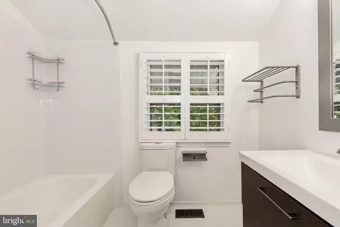 Bath - 9406 Hale Pl, Silver Spring, MD 20910 photo 1 of 3
