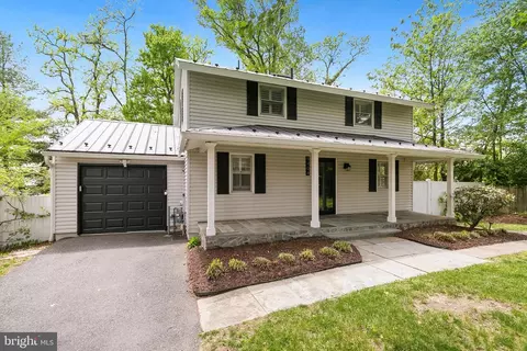 Exterior - 9406 Hale Pl, Silver Spring, MD 20910 photo 2 of 11