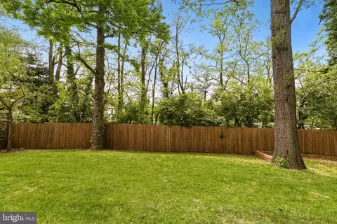 Exterior - 9406 Hale Pl, Silver Spring, MD 20910 photo 9 of 11