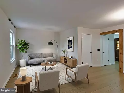 Living - 14403 Long Green Dr, Silver Spring, MD 20906 photo 3 of 5