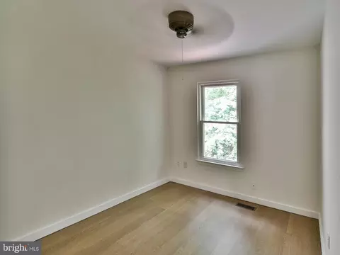 Bedroom - 14403 Long Green Dr, Silver Spring, MD 20906 photo 5 of 7