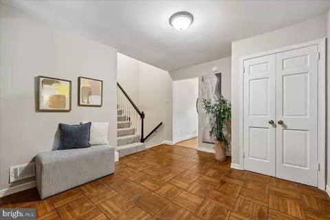 Entry Way - 13900 Leibig Rd, Silver Spring, MD 20904 photo 2 of 4
