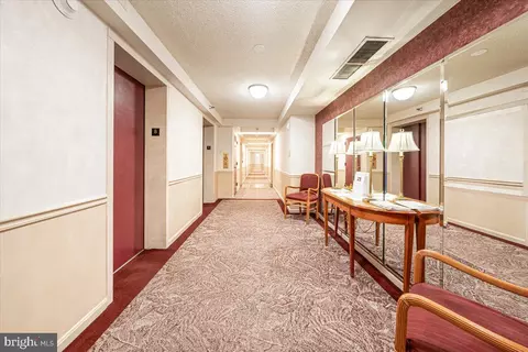 Entry Way - 15101 Interlachen Dr #1-807, Silver Spring, MD 20906 photo 3 of 7