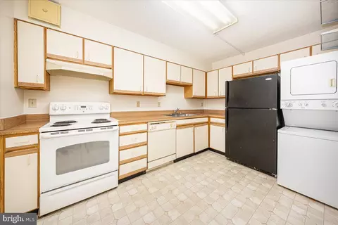 Kitchen - 15101 Interlachen Dr #1-807, Silver Spring, MD 20906 photo 1 of 3