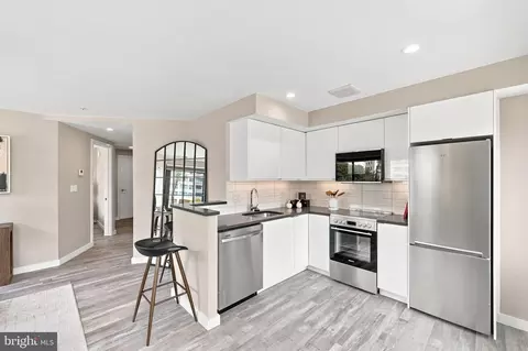 Kitchen - 700 Roeder Rd #203, Silver Spring, MD 20910 photo 4 of 4