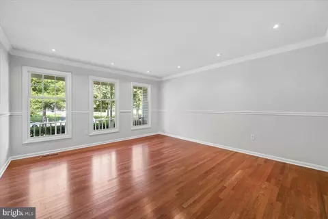 Living - 17225 General Custer Way, Poolesville, MD 20837 photo 3 of 14
