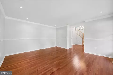 Living - 17225 General Custer Way, Poolesville, MD 20837 photo 4 of 14