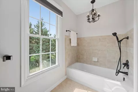 Bath - 17225 General Custer Way, Poolesville, MD 20837 photo 3 of 7
