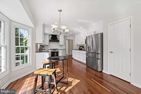 Kitchen - 17225 General Custer Way, Poolesville, MD 20837 photo 5 of 6