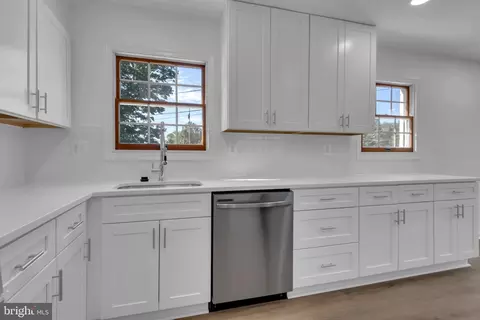 Kitchen - 12805 Hathaway Dr, Silver Spring, MD 20906 photo 1 of 1