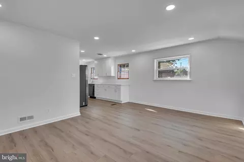Living - 12805 Hathaway Dr, Silver Spring, MD 20906 photo 1 of 4