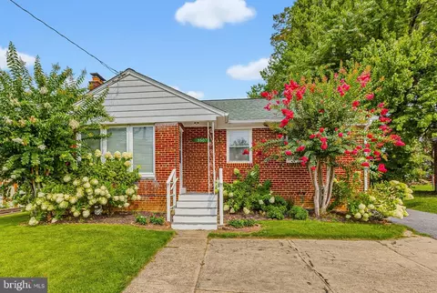 Exterior - 3507 Randolph Rd, Silver Spring, MD 20902 photo 2 of 9