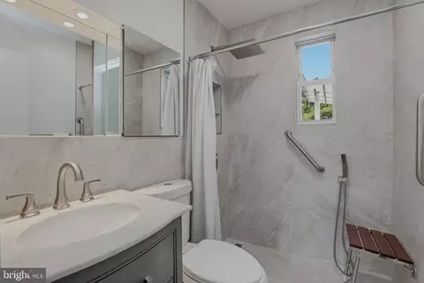 Bath - 3507 Randolph Rd, Silver Spring, MD 20902 photo 1 of 2