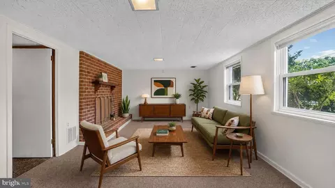 Living - 3131 Castleleigh Rd, Silver Spring, MD 20904 photo 5 of 6