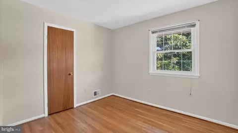 Bedroom - 3131 Castleleigh Rd, Silver Spring, MD 20904 photo 5 of 5