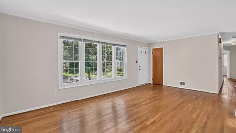 Living - 3131 Castleleigh Rd, Silver Spring, MD 20904 photo 2 of 6
