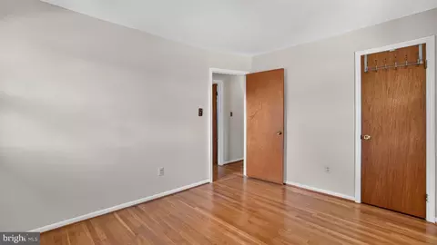 Bedroom - 3131 Castleleigh Rd, Silver Spring, MD 20904 photo 4 of 5
