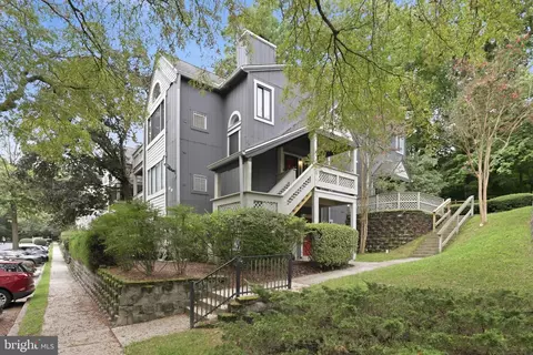 936 Windbrooke Dr #936-13, Gaithersburg, MD 20879