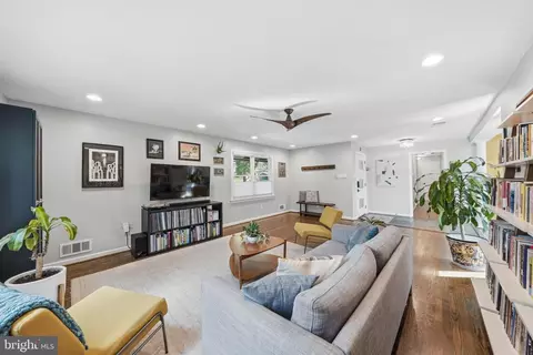 13709 Mills Ave, Silver Spring, MD 20904 photo 4