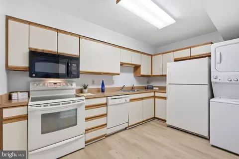 Other - 15100 Interlachen Dr #4-822, Silver Spring, MD 20906 photo 1 of 7