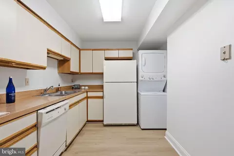 Other - 15100 Interlachen Dr #4-822, Silver Spring, MD 20906 photo 2 of 7