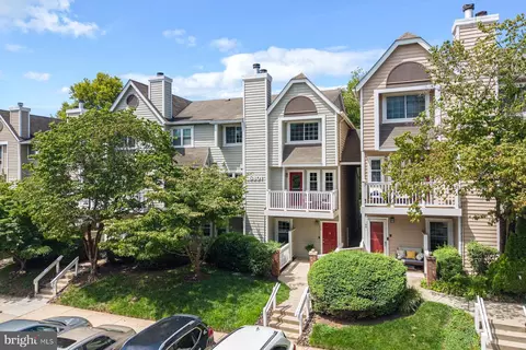 5801 Inman Park Cir #150, Rockville, MD 20852