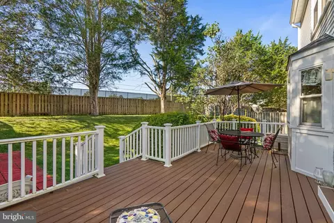 Exterior - 2212 Cherry Leaf Ln, Silver Spring, MD 20906 photo 3 of 5