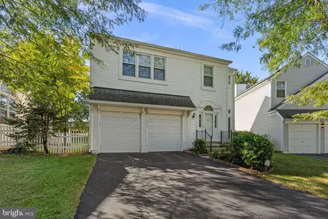 Exterior - 2212 Cherry Leaf Ln, Silver Spring, MD 20906 photo 2 of 5