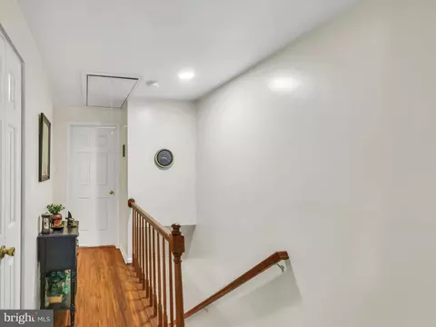 Entry Way - 2334 London Bridge Dr, Silver Spring, MD 20906 photo 5 of 5