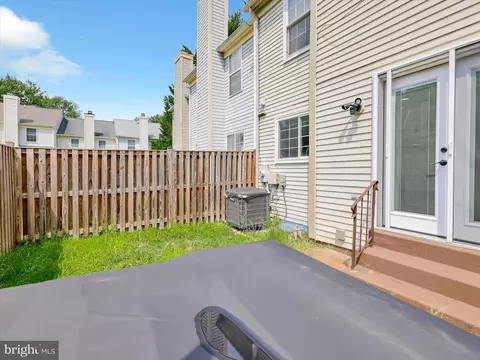 Exterior - 2334 London Bridge Dr, Silver Spring, MD 20906 photo 7 of 12