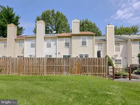 Exterior - 2334 London Bridge Dr, Silver Spring, MD 20906 photo 9 of 12