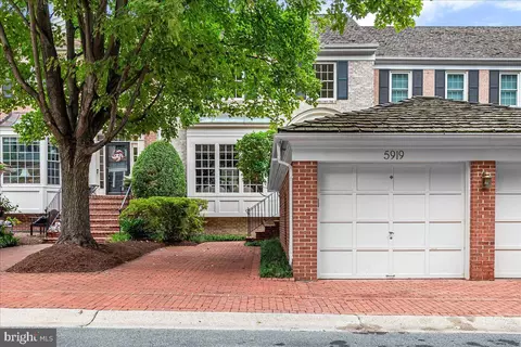 5919 Maplewood Park Pl, Bethesda, MD 20814