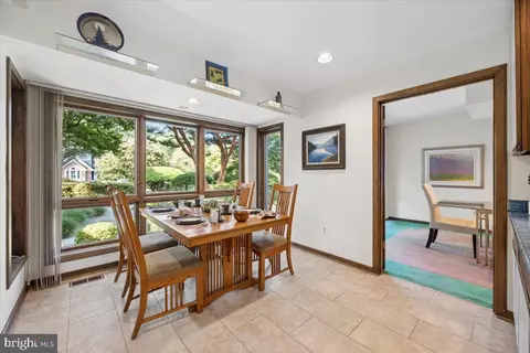 Dining - 17026 Barn Ridge Dr, Silver Spring, MD 20906 photo 2 of 6