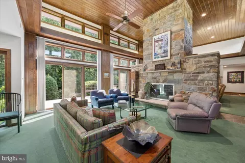Living - 17026 Barn Ridge Dr, Silver Spring, MD 20906 photo 5 of 8