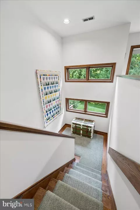 Entry Way - 17026 Barn Ridge Dr, Silver Spring, MD 20906 photo 4 of 6