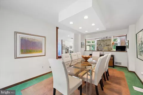 Dining - 17026 Barn Ridge Dr, Silver Spring, MD 20906 photo 5 of 6
