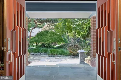 Entry Way - 17026 Barn Ridge Dr, Silver Spring, MD 20906 photo 1 of 6