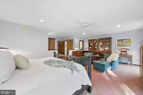 Bedroom - 17026 Barn Ridge Dr, Silver Spring, MD 20906 photo 4 of 12