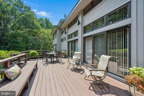 Exterior - 17026 Barn Ridge Dr, Silver Spring, MD 20906 photo 5 of 17