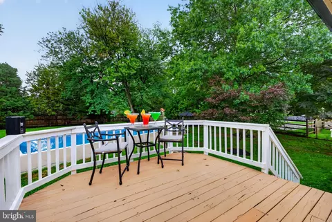 Exterior - 12810 Tern Dr, North Potomac, MD 20878 photo 3 of 9